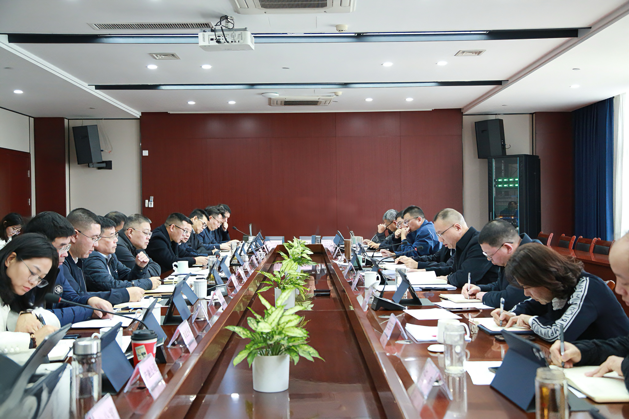 市城发集团召开专题会议谋划“十五五”发展规划及2026年工作思路